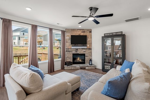 1170 Pebble Run Rd, Hendersonville, TN 37075