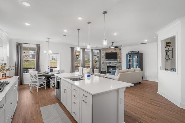 1170 Pebble Run Rd, Hendersonville, TN 37075