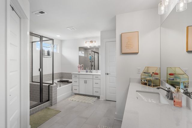 1170 Pebble Run Rd, Hendersonville, TN 37075