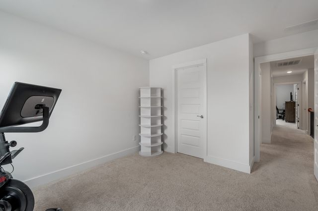 1170 Pebble Run Rd, Hendersonville, TN 37075