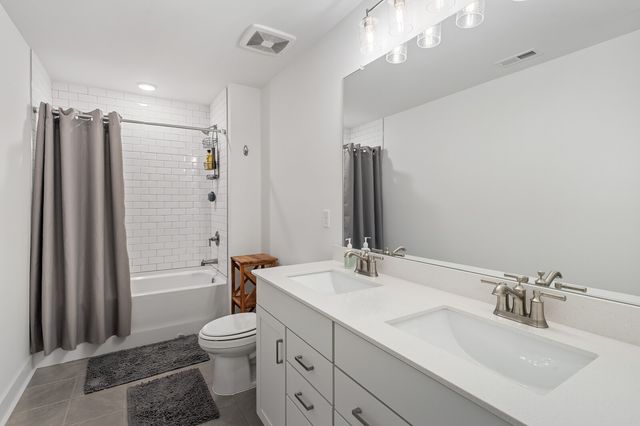 1170 Pebble Run Rd, Hendersonville, TN 37075