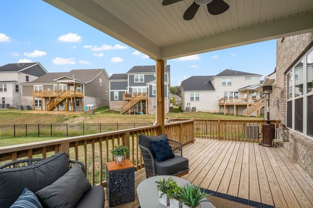 1170 Pebble Run Rd, Hendersonville, TN 37075