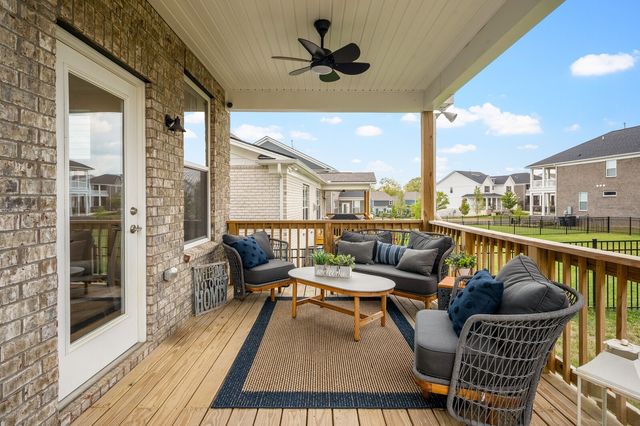 1170 Pebble Run Rd, Hendersonville, TN 37075