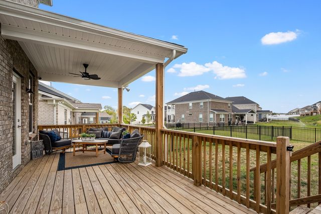 1170 Pebble Run Rd, Hendersonville, TN 37075