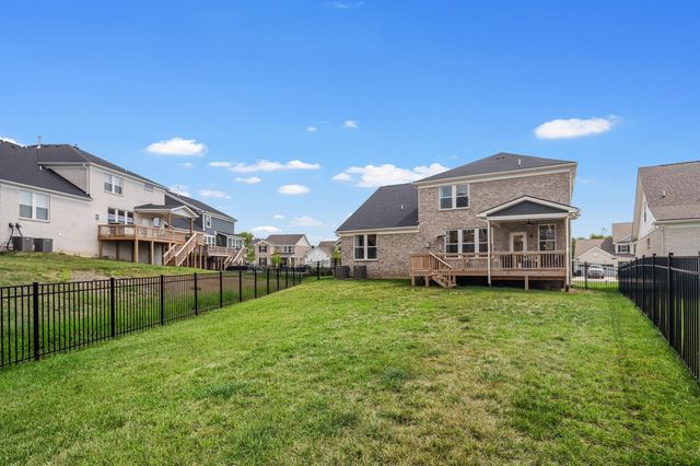 1170 Pebble Run Rd, Hendersonville, TN 37075