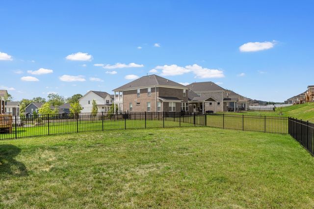 1170 Pebble Run Rd, Hendersonville, TN 37075