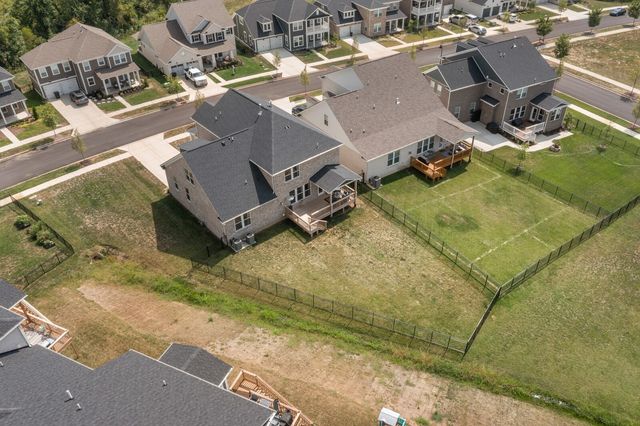 1170 Pebble Run Rd, Hendersonville, TN 37075