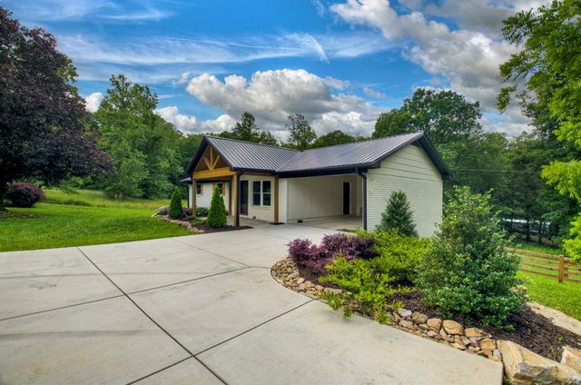 975 Goss Road, Epworth, GA 30541