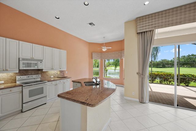 10911 Royal Devon Way, Lake Worth, FL 33449