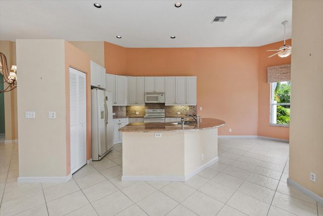 10911 Royal Devon Way, Lake Worth, FL 33449