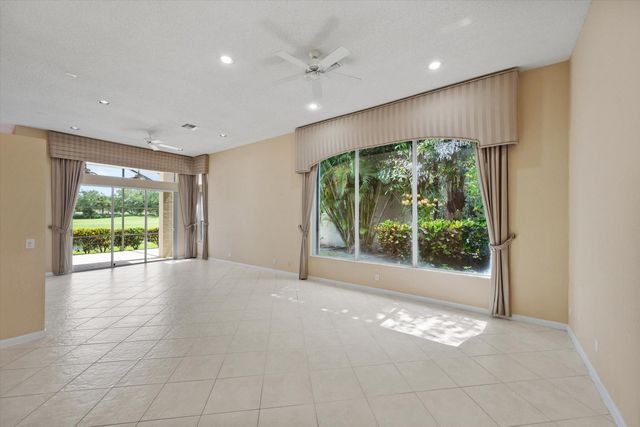 10911 Royal Devon Way, Lake Worth, FL 33449