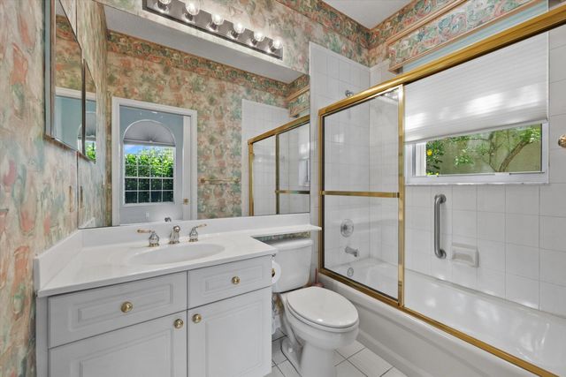 10911 Royal Devon Way, Lake Worth, FL 33449