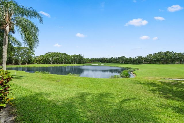 10911 Royal Devon Way, Lake Worth, FL 33449