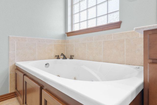 647 N Althea Avenue, Nixa, MO 65714