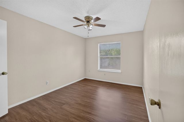 5719 Red Cactus Court, Arlington, TX 76017