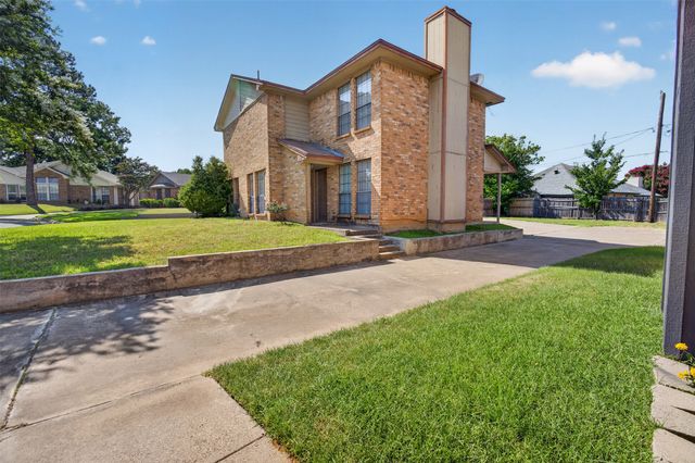 5719 Red Cactus Court, Arlington, TX 76017