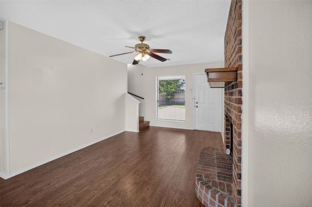5719 Red Cactus Court, Arlington, TX 76017