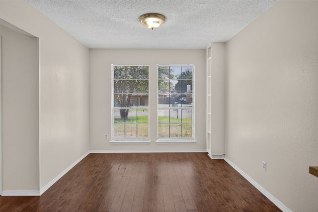 5719 Red Cactus Court, Arlington, TX 76017