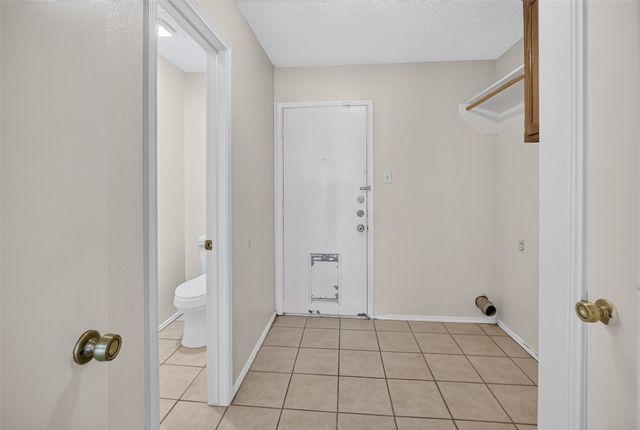 5719 Red Cactus Court, Arlington, TX 76017