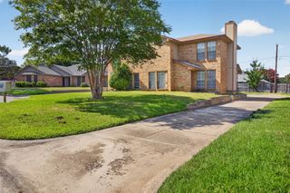 5719 Red Cactus Court, Arlington, TX 76017