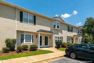 2300 Vineyard Drive P8, Winterville, NC 28590