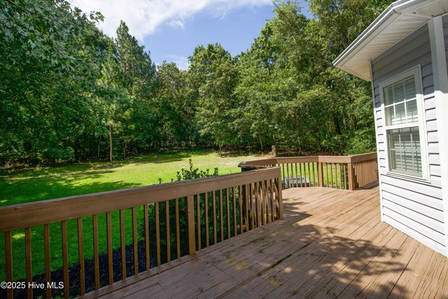 130 Pinecone Court, Seven Lakes, NC 27376