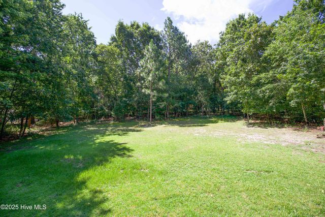130 Pinecone Court, Seven Lakes, NC 27376