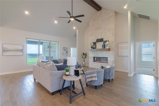 9110 Woodbine Drive, Temple, TX 76502