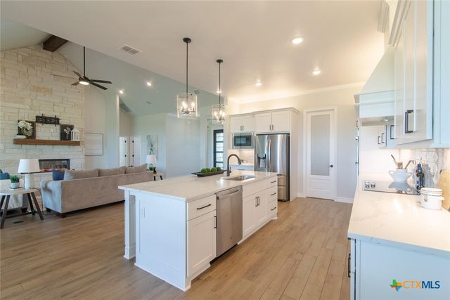 9110 Woodbine Drive, Temple, TX 76502