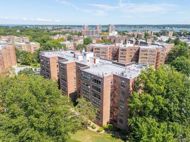 18-75 Corporal Kennedy Street 3J, Bayside, NY 11360