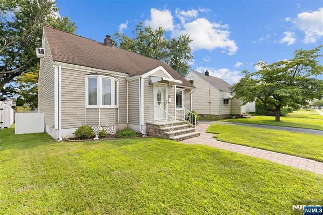 40 N Garwood Court, Garfield, NJ 07026