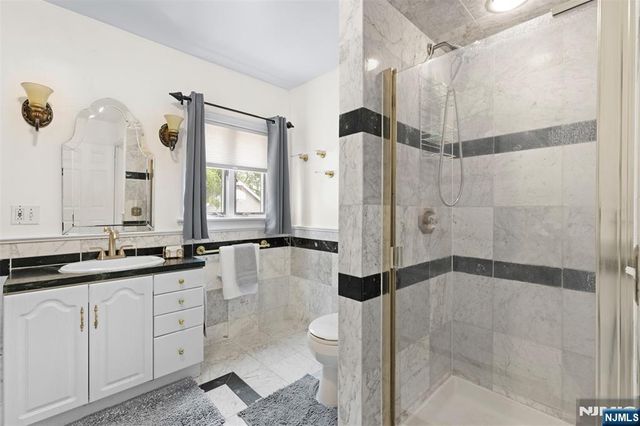 40 N Garwood Court, Garfield, NJ 07026