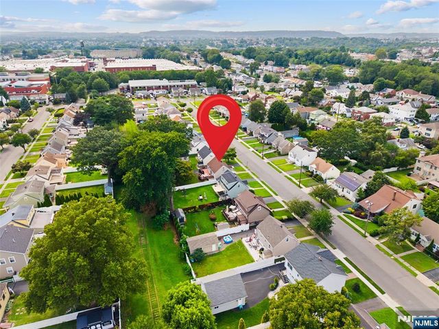 40 N Garwood Court, Garfield, NJ 07026