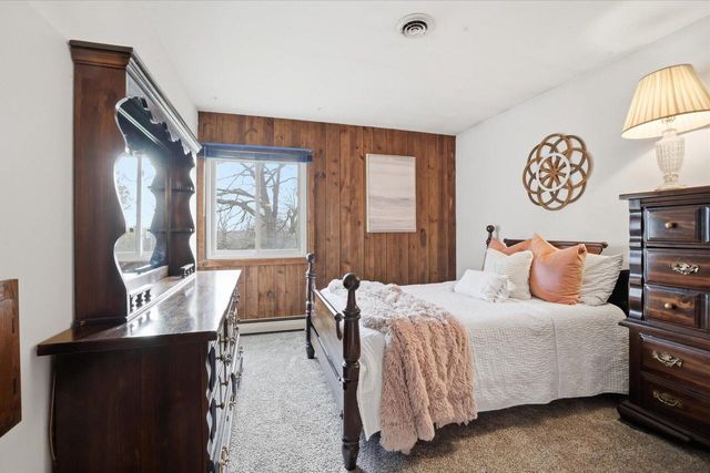 S78W31190 Sugden ROAD, Mukwonago, WI 53149