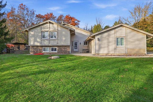 S78W31190 Sugden ROAD, Mukwonago, WI 53149