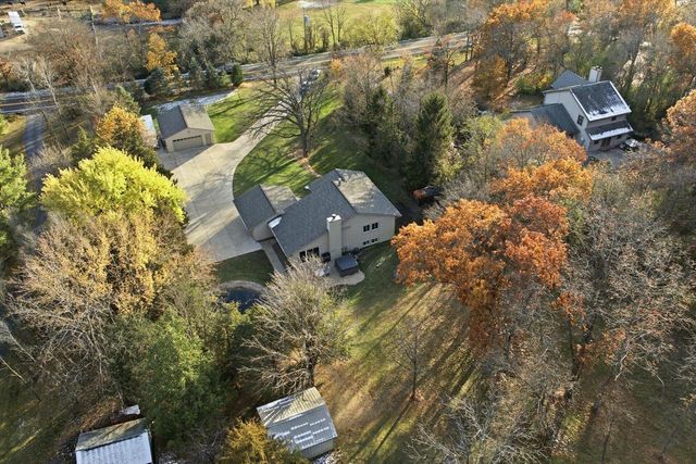 S78W31190 Sugden ROAD, Mukwonago, WI 53149