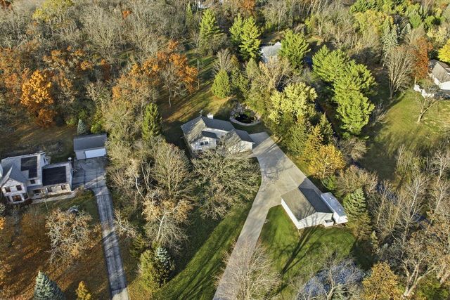 S78W31190 Sugden ROAD, Mukwonago, WI 53149