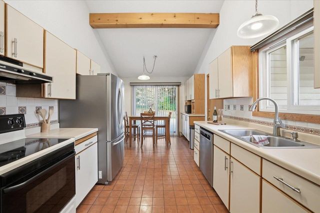 S78W31190 Sugden ROAD, Mukwonago, WI 53149