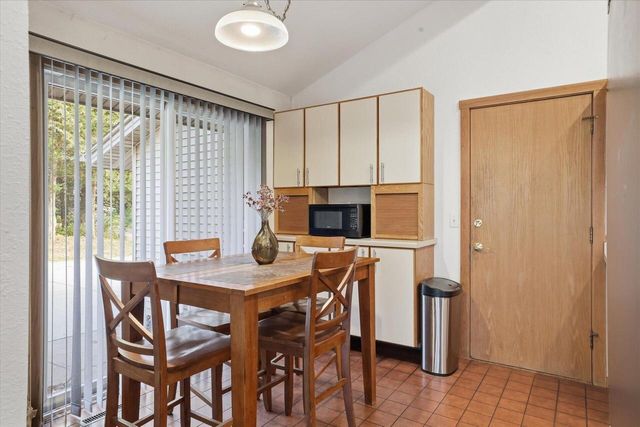 S78W31190 Sugden ROAD, Mukwonago, WI 53149