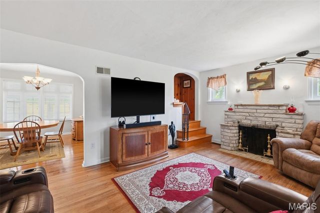 411 Cherry Lane, Warrenton, MO 63383