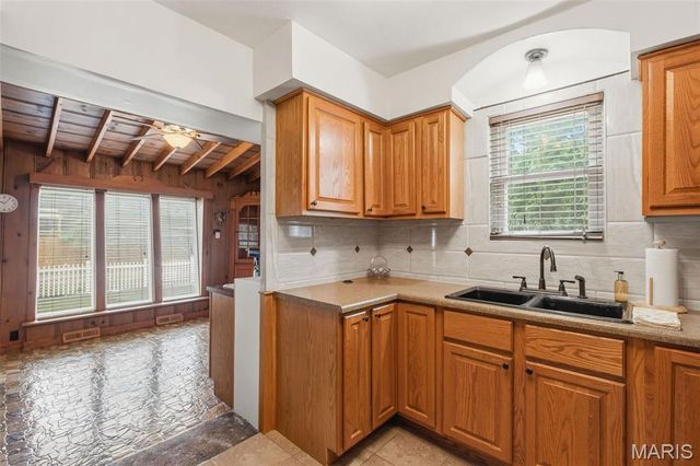 411 Cherry Lane, Warrenton, MO 63383
