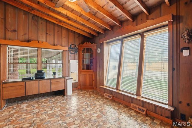 411 Cherry Lane, Warrenton, MO 63383