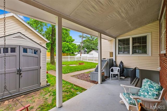 411 Cherry Lane, Warrenton, MO 63383