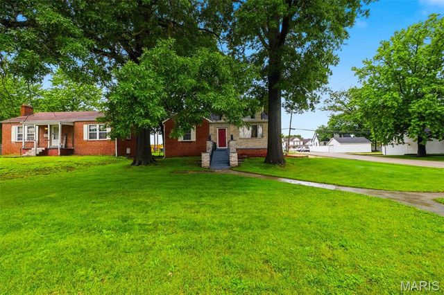 411 Cherry Lane, Warrenton, MO 63383