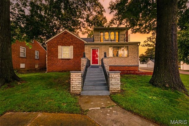 411 Cherry Lane, Warrenton, MO 63383