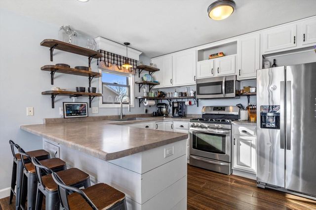 242 Cotton Grass LANE, Walworth, WI 53184