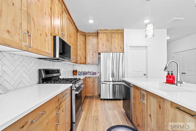 676 S 2315 W, Rexburg, ID 83440
