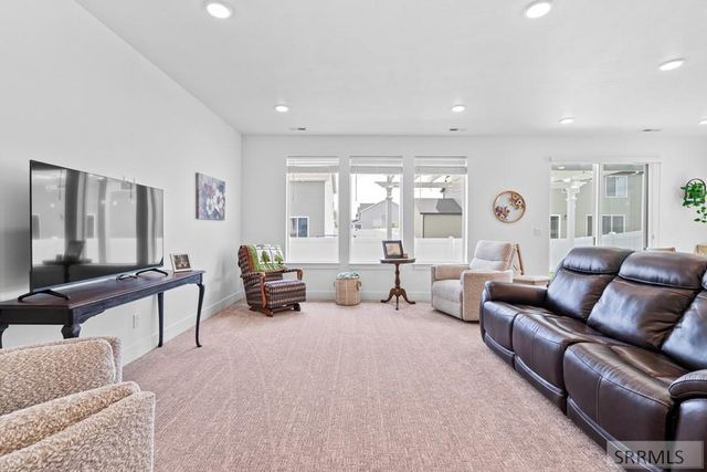 676 S 2315 W, Rexburg, ID 83440