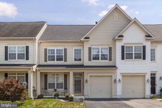109 QUINTON OAKS CIR, Stephens City, VA 22655