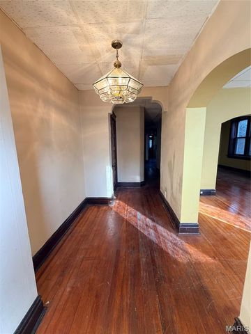 6726 Vermont Avenue, St Louis, MO 63111